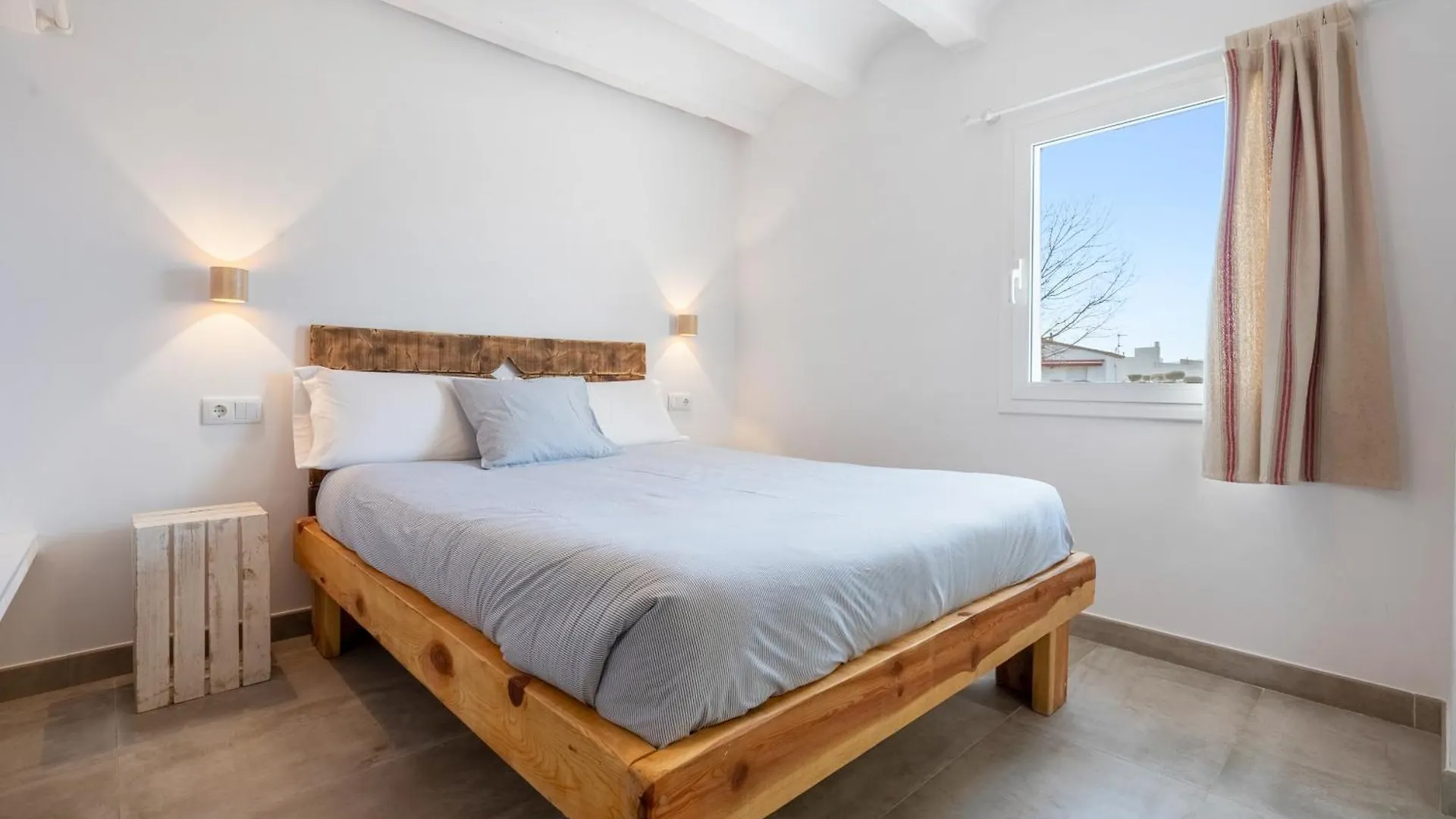Mas Mido Villa Sant Jaume d'Enveja 0*,